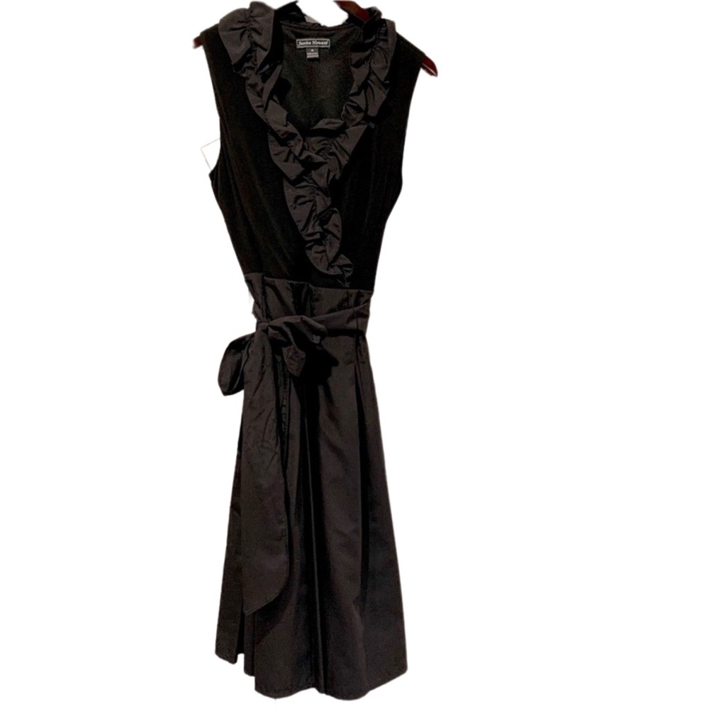 NWT Dillard’s Black Fit-n-Flare Sleeveless Cocktail Dress Full Skirt Sz 16